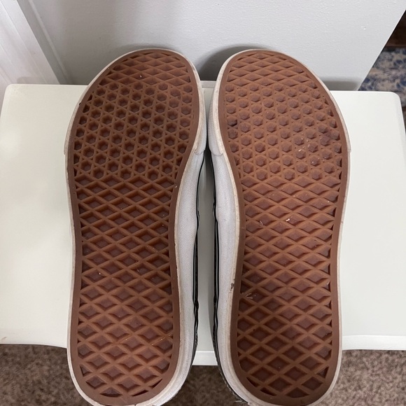 Vans Snake Skin Pattern Slip-On Shoes - Picture 12 of 12